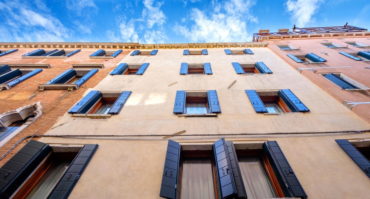 The Lion'S House Apt1 Венеция Экстерьер фото